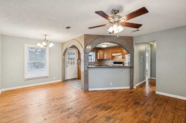 10710 Joaquin Drive, Dallas, TX 75228