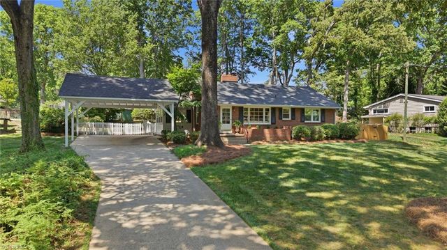 1156 Huntingdon Road, Winston-salem, NC 27104