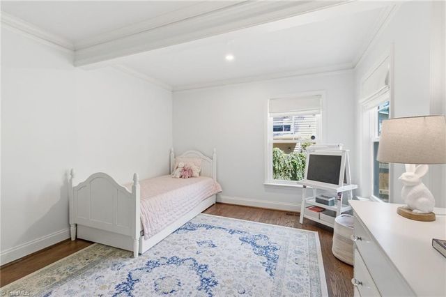 1156 Huntingdon Road, Winston-salem, NC 27104