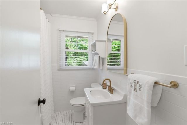 1156 Huntingdon Road, Winston-salem, NC 27104