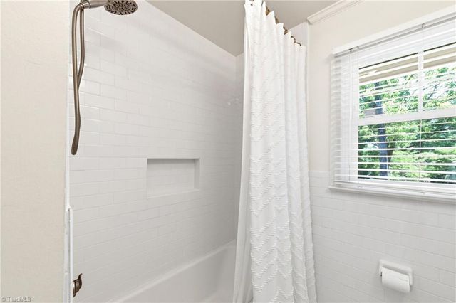 1156 Huntingdon Road, Winston-salem, NC 27104