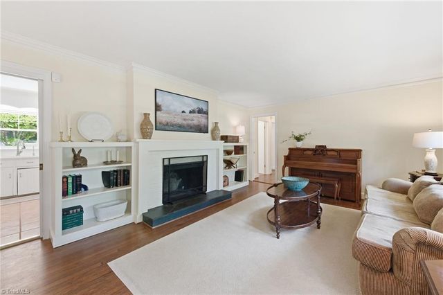 1156 Huntingdon Road, Winston-salem, NC 27104