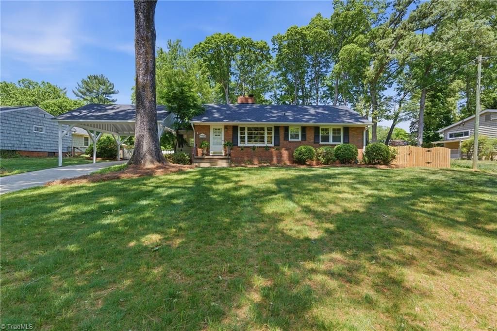 1156 Huntingdon Road, Winston-salem, NC 27104