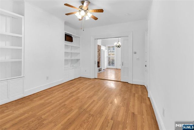 564 Hudson Avenue, Weehawken, NJ 07086