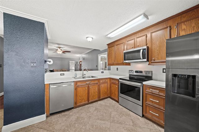 3089 County Road 855c, Alvin, TX 77511