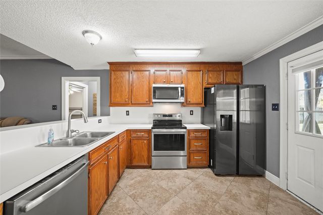 3089 County Road 855c, Alvin, TX 77511