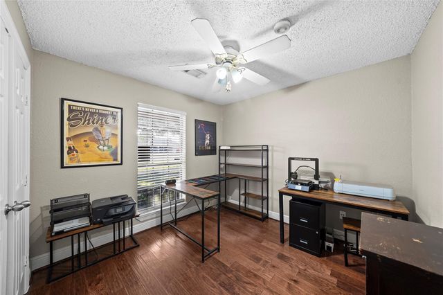 3089 County Road 855c, Alvin, TX 77511