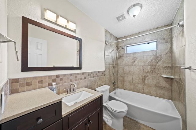 3089 County Road 855c, Alvin, TX 77511