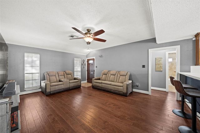 3089 County Road 855c, Alvin, TX 77511