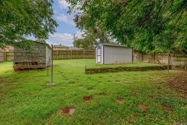 723 Valley Dr, Jonesboro, AR 72401