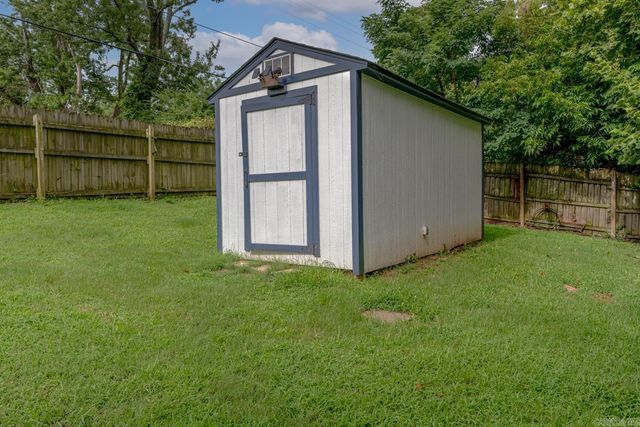 723 Valley Dr, Jonesboro, AR 72401
