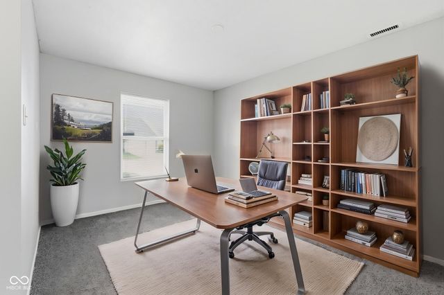 2853 Wolfgang Way, Indianapolis, IN 46239
