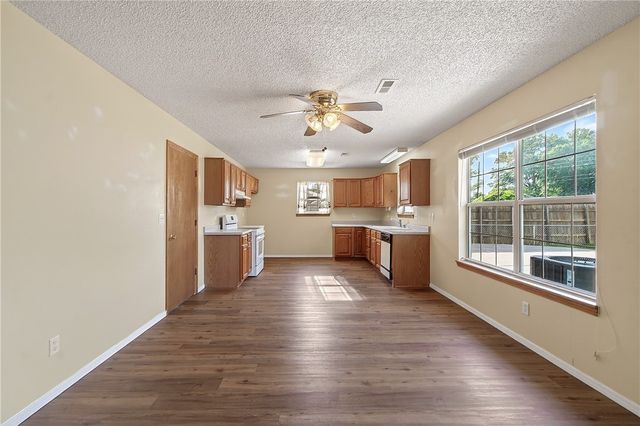 155 Frost Street, Pea Ridge, AR 72751
