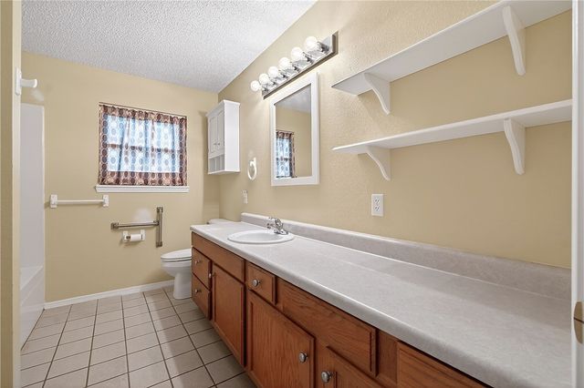 155 Frost Street, Pea Ridge, AR 72751