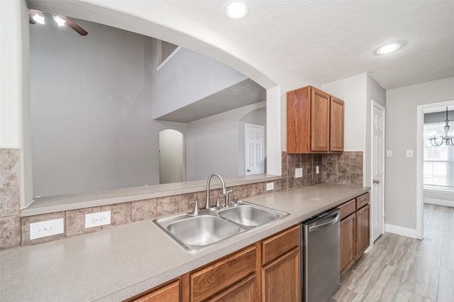4822 Mosaic Canyon Court, Humble, TX 77396