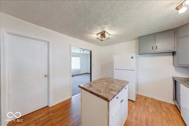 249 W County Line Road, Greenwood, IN 46142