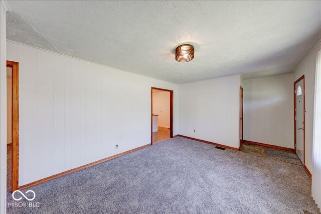 249 W County Line Road, Greenwood, IN 46142
