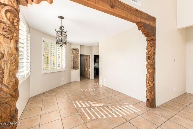 1732 E GELDING Drive, Phoenix, AZ 85022