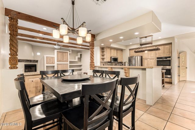 1732 E GELDING Drive, Phoenix, AZ 85022