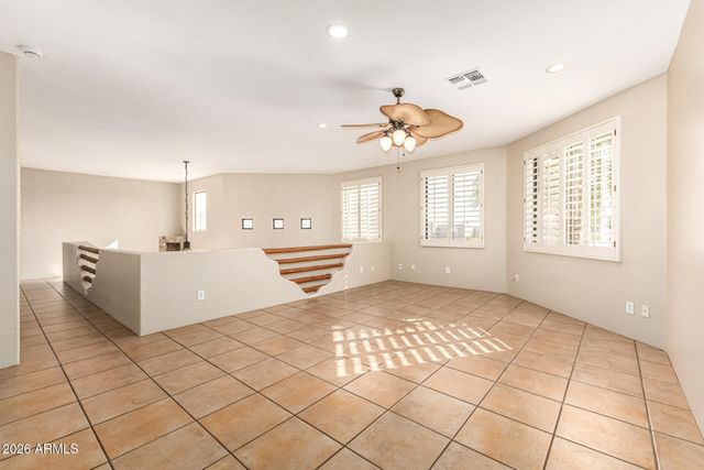 1732 E GELDING Drive, Phoenix, AZ 85022