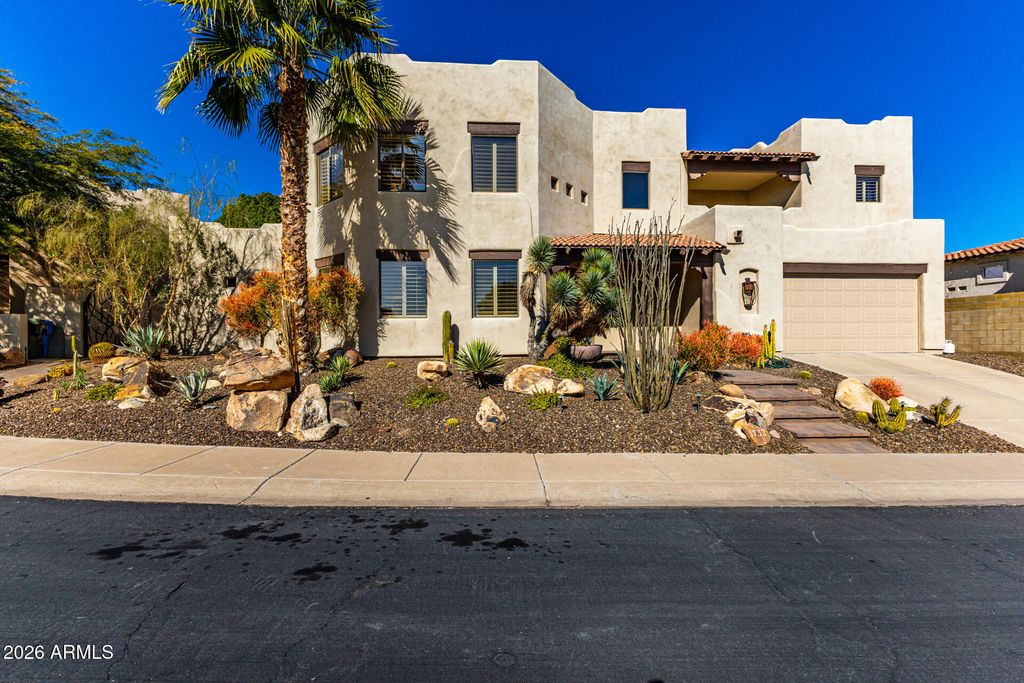 1732 E GELDING Drive, Phoenix, AZ 85022