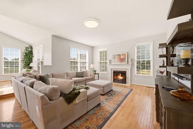 5431 LICK RIVER LN, Gainesville, VA 20155