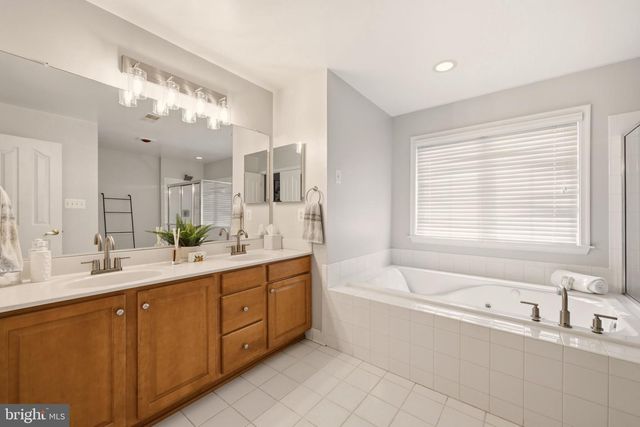 5431 LICK RIVER LN, Gainesville, VA 20155