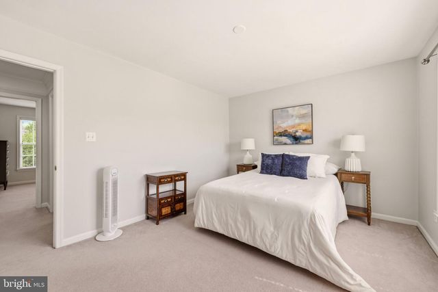 5431 LICK RIVER LN, Gainesville, VA 20155