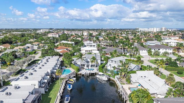 910 JASMINE Drive, Delray Beach, FL 33483