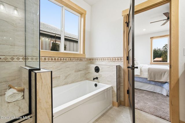 113 Backtrack RD, Sandpoint, ID 83864