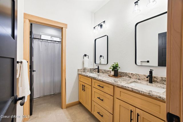 113 Backtrack RD, Sandpoint, ID 83864