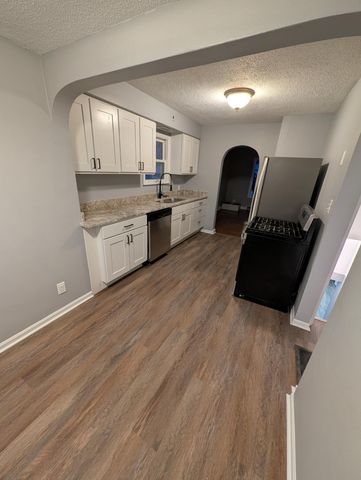 1963 Arlington Avenue E, Saint Paul, MN 55119