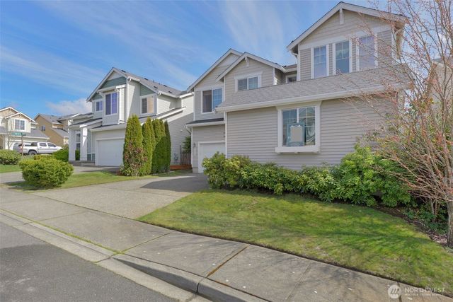 2209 164th Avenue Ct E, Lake Tapps, WA 98391