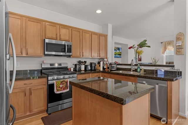 2209 164th Avenue Ct E, Lake Tapps, WA 98391