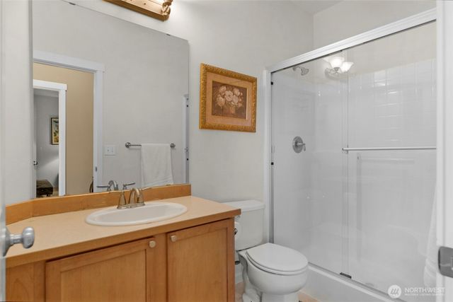 2209 164th Avenue Ct E, Lake Tapps, WA 98391