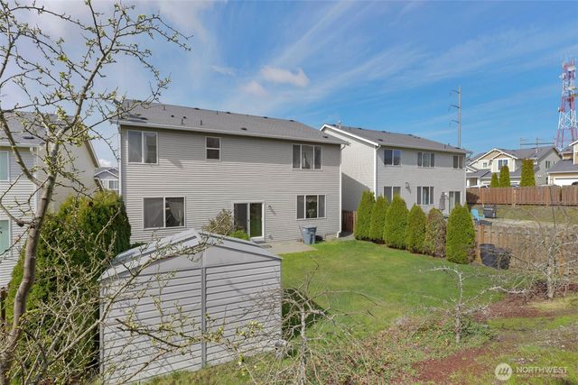 2209 164th Avenue Ct E, Lake Tapps, WA 98391