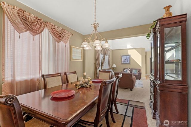 2209 164th Avenue Ct E, Lake Tapps, WA 98391