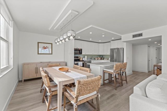 5440 N Ocean Drive 306, Singer Island, FL 33404