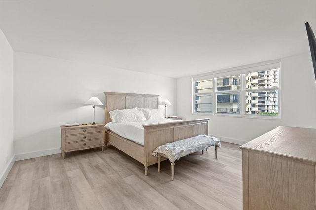 5440 N Ocean Drive 306, Singer Island, FL 33404