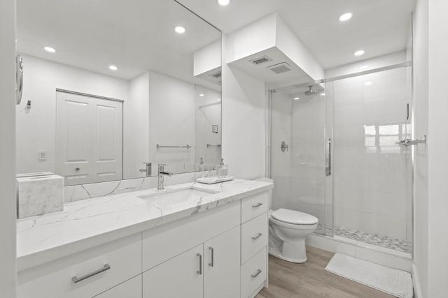 5440 N Ocean Drive 306, Singer Island, FL 33404