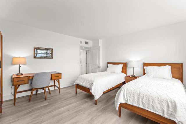 5440 N Ocean Drive 306, Singer Island, FL 33404