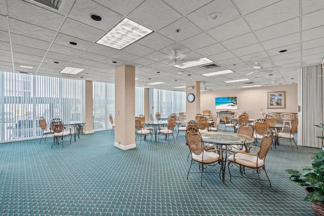 5440 N Ocean Drive 306, Singer Island, FL 33404