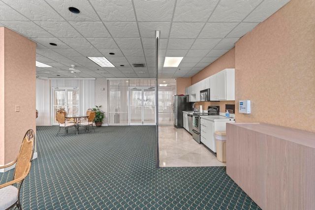 5440 N Ocean Drive 306, Singer Island, FL 33404