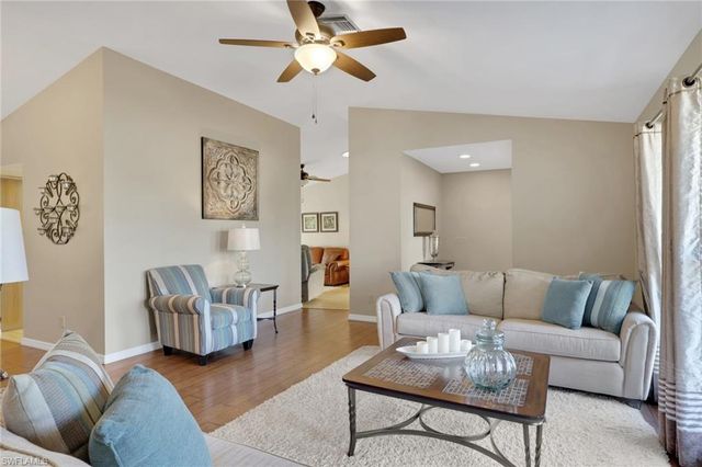 105 Montaubon CT, Naples, FL 34112