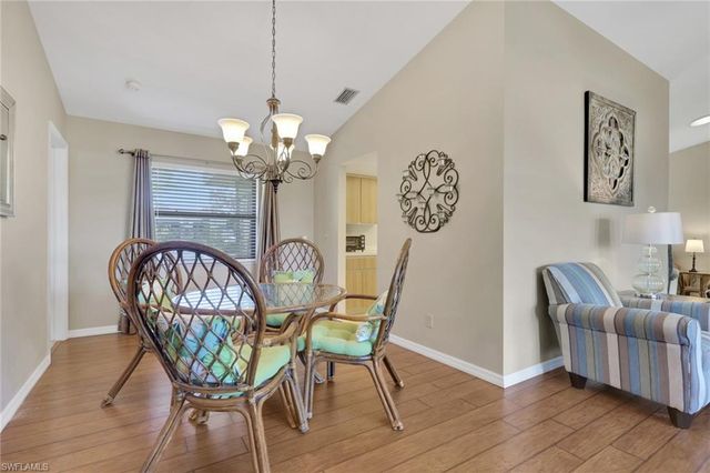 105 Montaubon CT, Naples, FL 34112