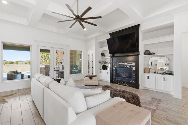 1038 Kingsley Court, Weatherford, TX 76087