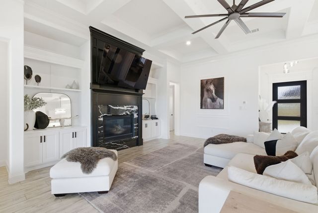 1038 Kingsley Court, Weatherford, TX 76087