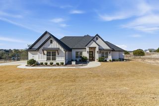 1038 Kingsley Court, Weatherford, TX 76087