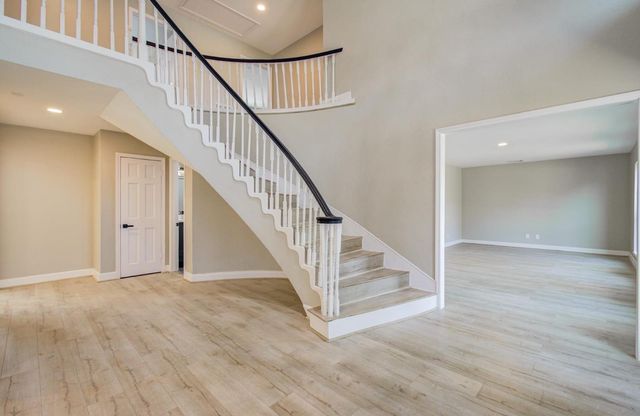 15619 Winding Moss Drive, Houston, TX 77068