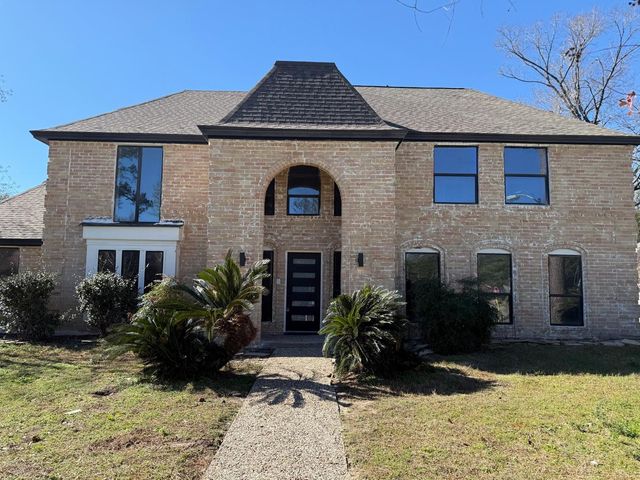 15619 Winding Moss Drive, Houston, TX 77068
